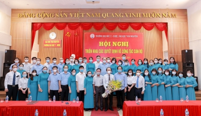 Trường Đại học Y - Dược, Đại học Th&aacute;i Nguy&ecirc;n: Hội nghị triển khai c&aacute;c Quyết định về c&ocirc;ng t&aacute;c C&aacute;n bộ